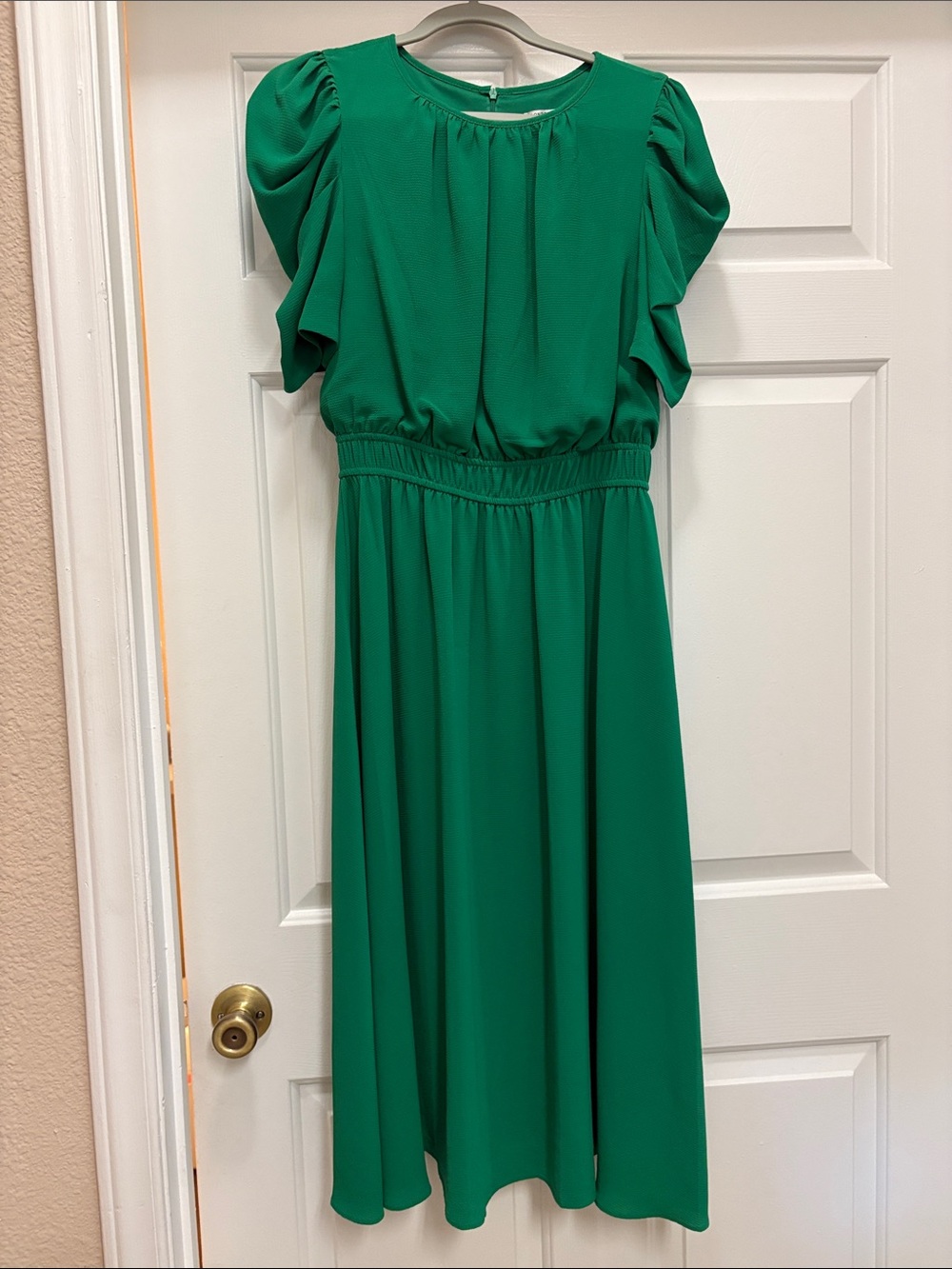 London Style Emerald Green Blouse with Gathered Neck - Picture 1 of 3